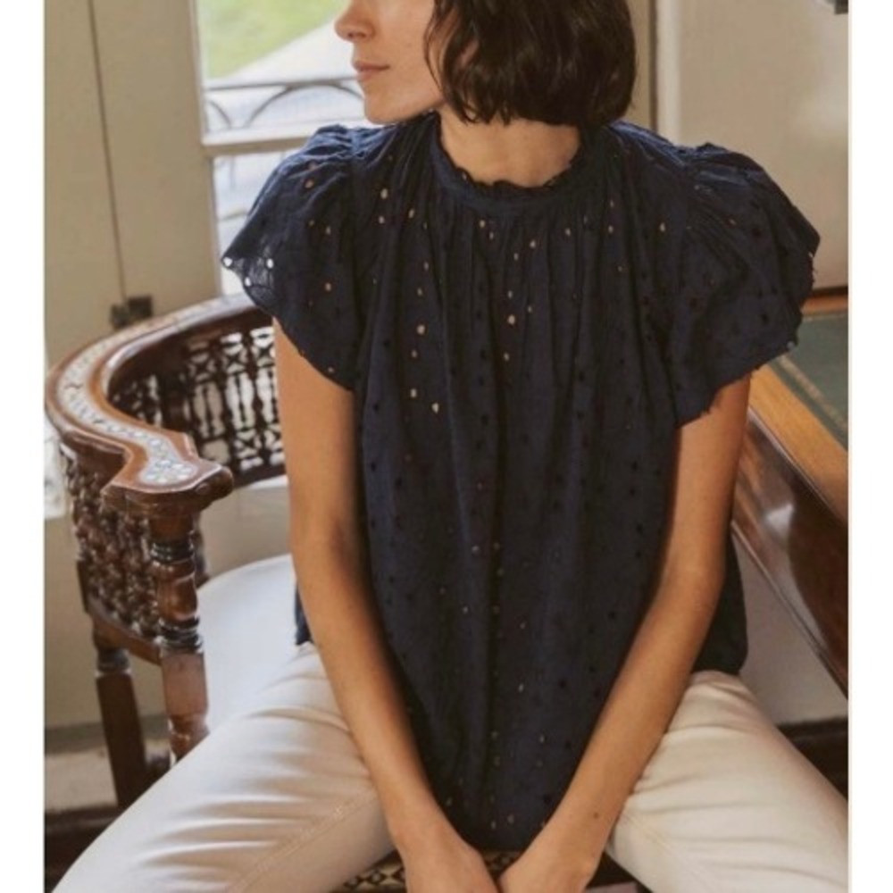 Trovata‎ Carla Eyelet Blouse Inkwell Navy Ruffle Sleeve Top Medium